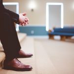 新人がおちいる「指示待ち人間」化を食い止める。上司にできるはたらきかけとは