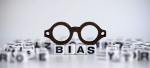 アンコンシャス・バイアスチェックでより良い職場環境に｜具体例やトレーニング方法などをご紹介