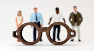 アンコンシャス・バイアスをはかるためのクイズ|具体例と対処法を徹底解説!